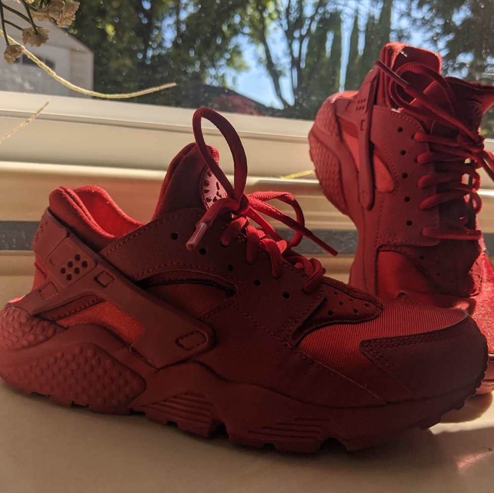 Nike Air Huarache Varsity Red / Red